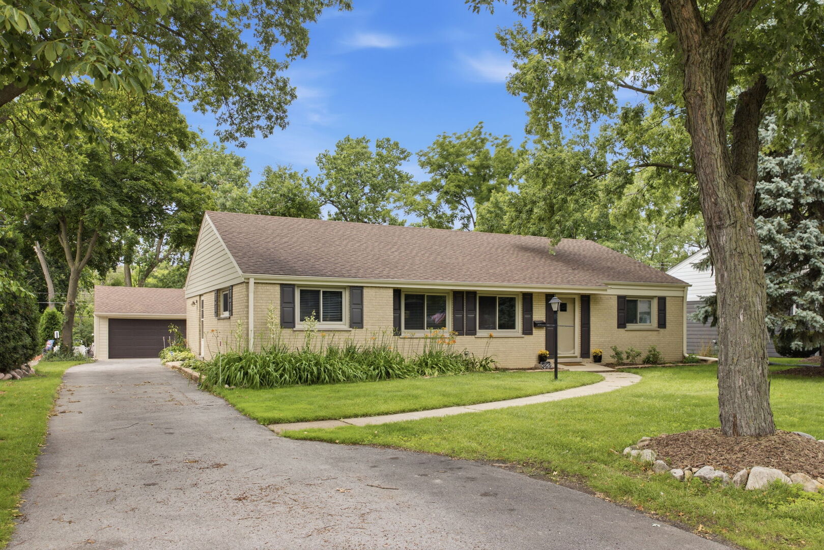 5818 Ridgewood Drive Western Springs, IL 60558 - Photo 25 of 26