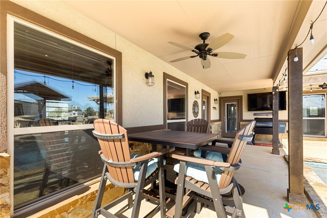 381 Schneider Road Seguin, TX 78155 - Photo 32 of 46 a dining room with furniture and window