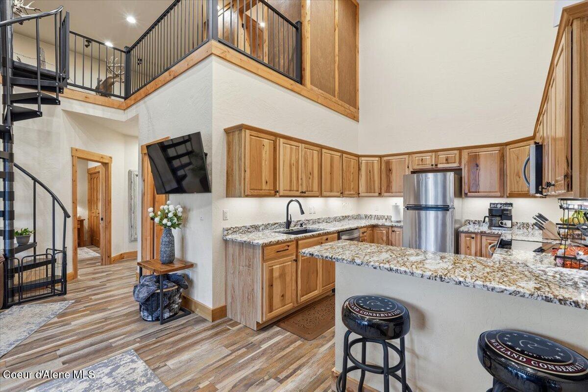 17045 West Cade Road Hauser, ID 83854 - Photo 19 of 83 19-Kitchen