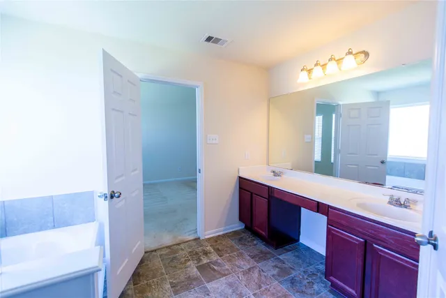 $2,050 | 15010 Rustler Gate Lane, Cypress, TX 77433