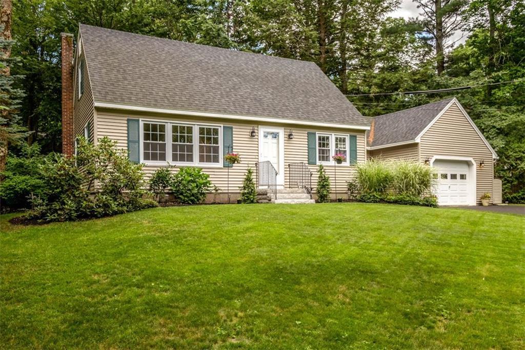 19 Deacon Road Yarmouth, ME 04096 - Photo 2 of 34 Photo