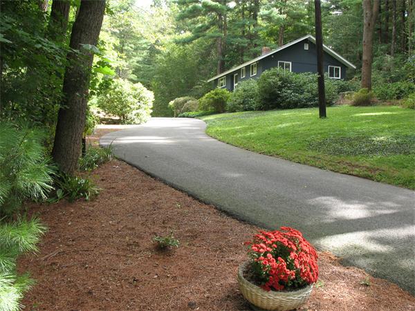 116 Rowley Bridge Road Topsfield, MA 01983 - Photo 3 of 16 Gallery Image 3
