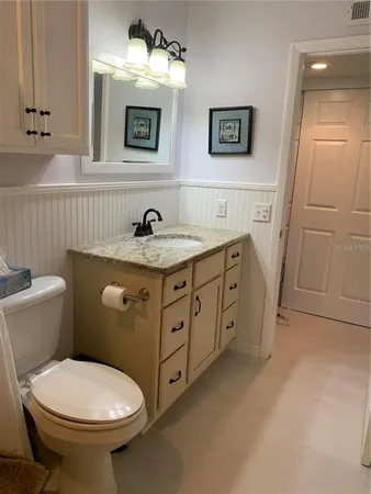 $2,250 | 2384 Tahitian Lane, Unit 6, Clearwater, FL 33763