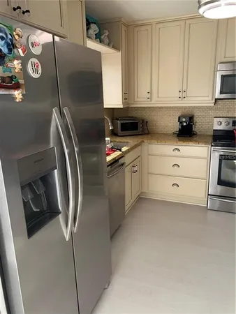 $2,250 | 2384 Tahitian Lane, Unit 6, Clearwater, FL 33763