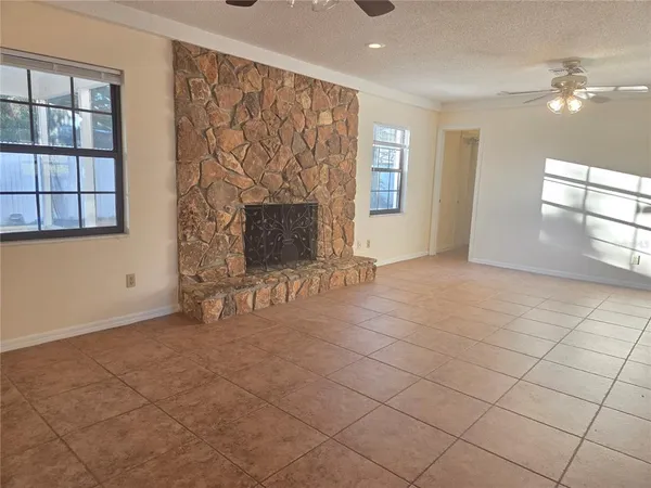 $3,040 | 2900 North Mills Avenue, Orlando, FL 32803