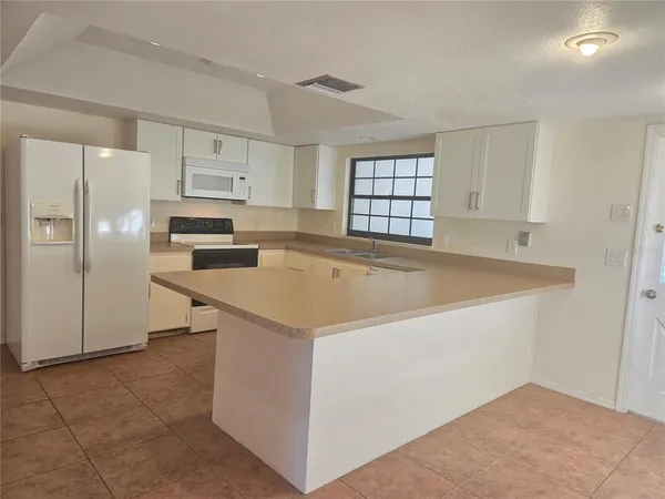 $3,040 | 2900 North Mills Avenue, Orlando, FL 32803