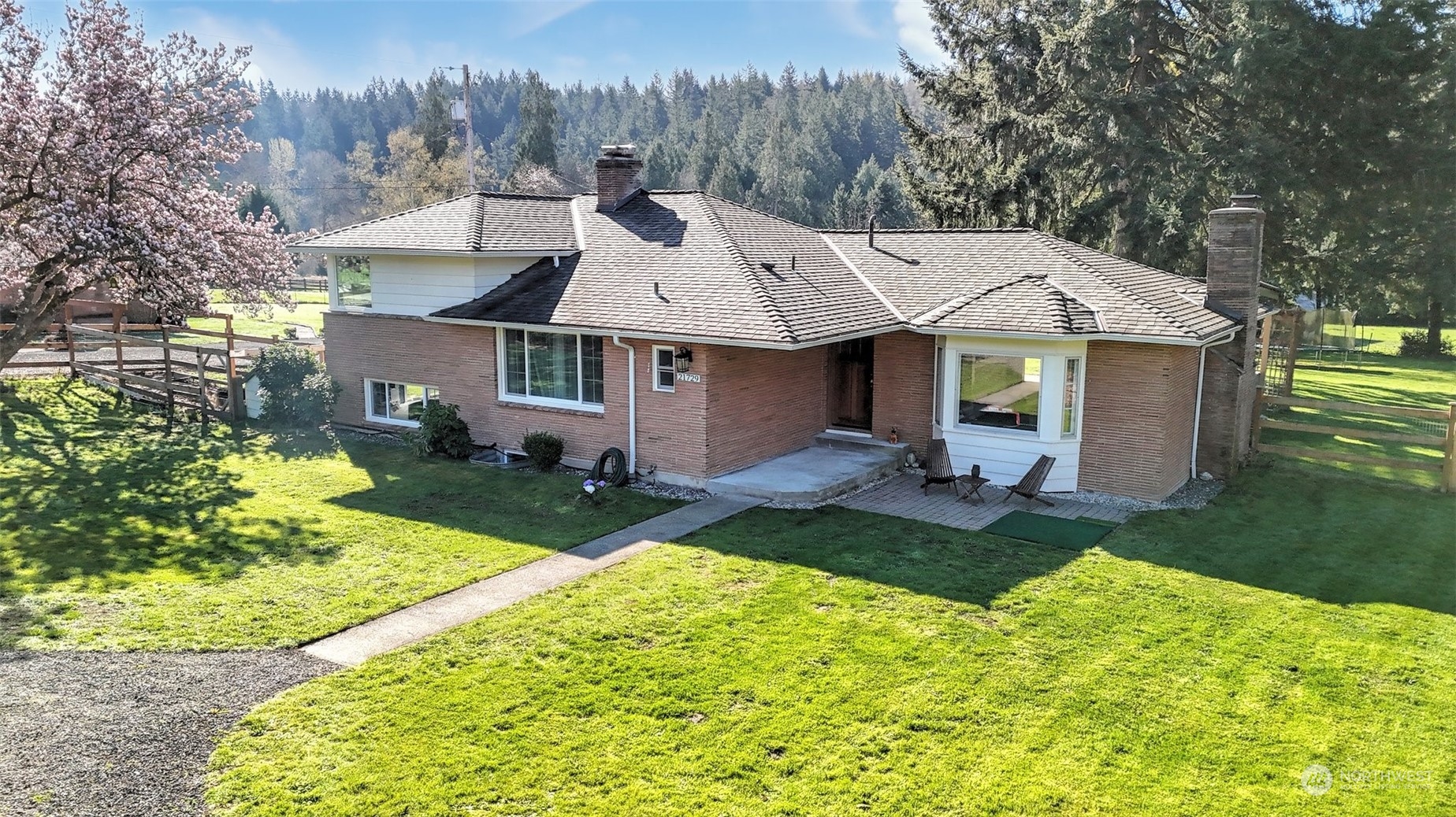 21729 Southeast May Valley Road Issaquah, WA 98027 - Photo 1 of 40 Gallery Image 1