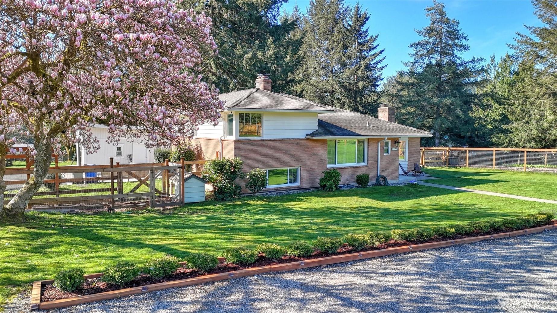 21729 Southeast May Valley Road Issaquah, WA 98027 - Photo 39 of 40 Gallery Image 39