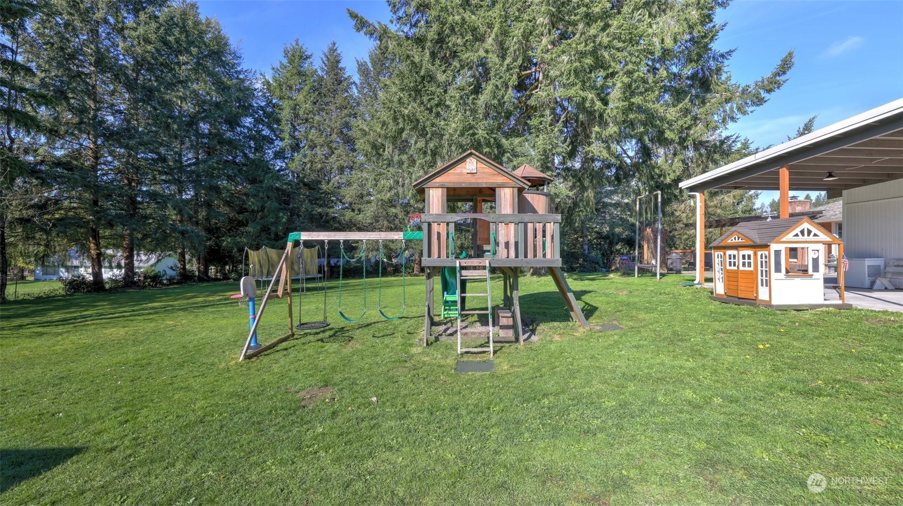 21729 Southeast May Valley Road Issaquah, WA 98027 - Photo 40 of 40 Gallery Image 40