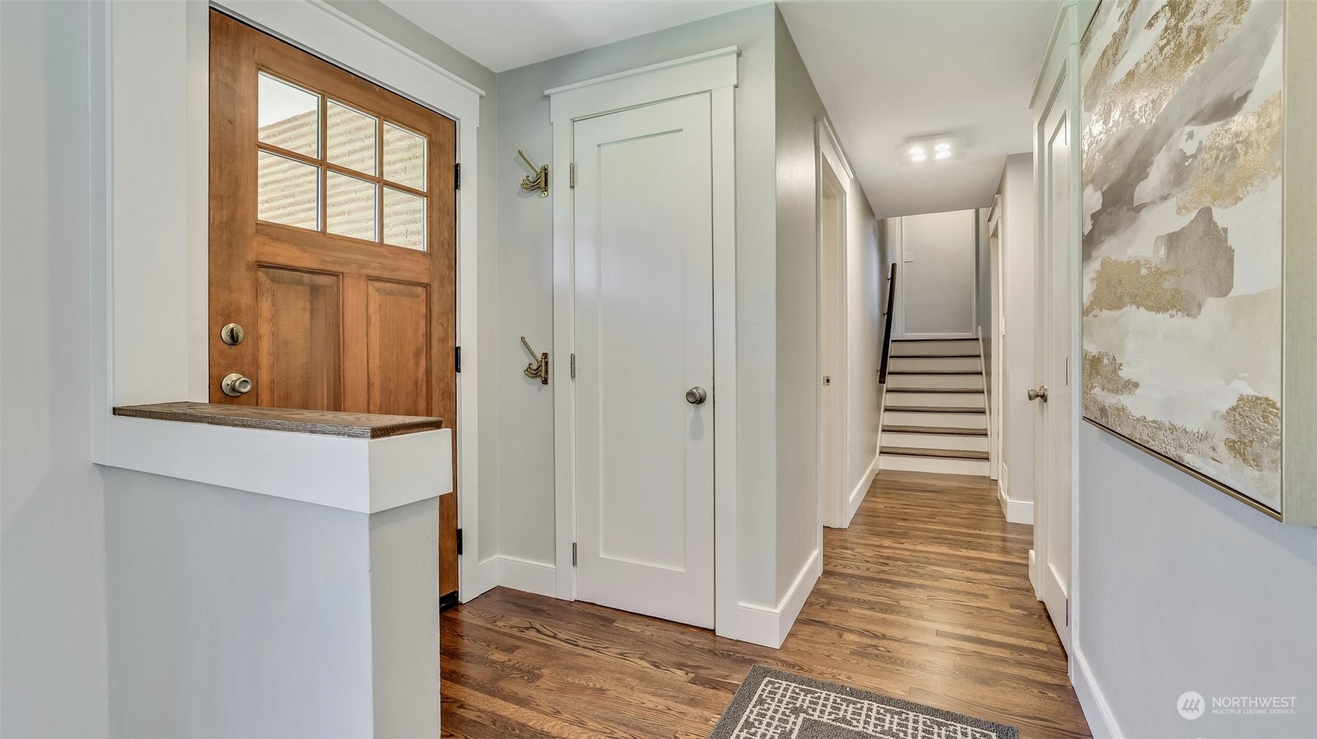 21729 Southeast May Valley Road Issaquah, WA 98027 - Photo 5 of 40 Gallery Image 5