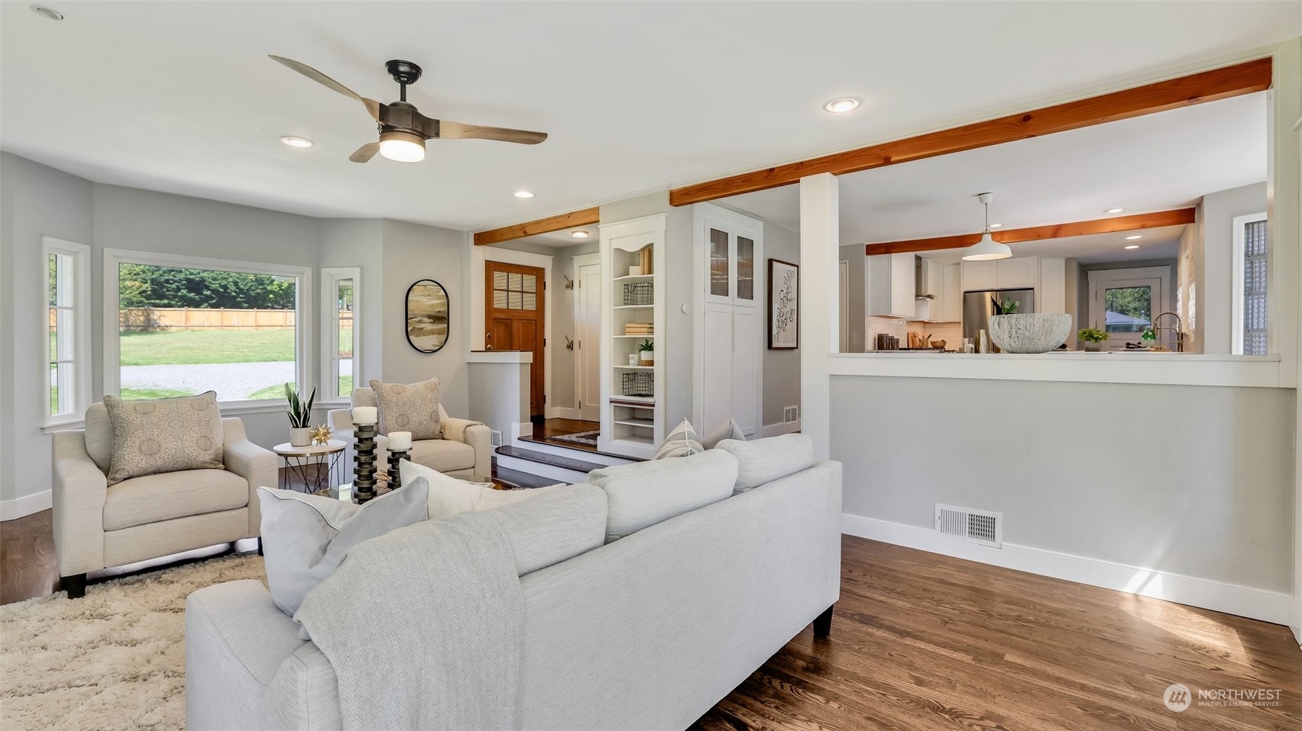 21729 Southeast May Valley Road Issaquah, WA 98027 - Photo 7 of 40 Gallery Image 7