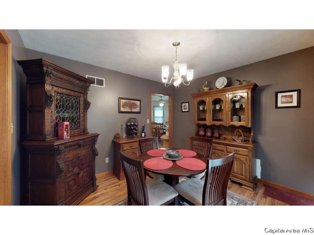 2801 Biscayne Drive Springfield, IL 62707 - Photo 5 of 19