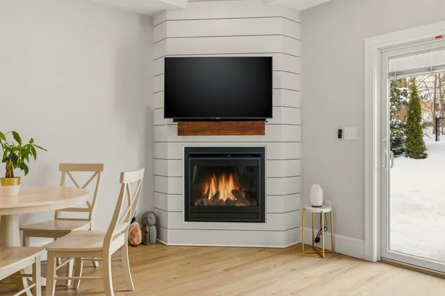 $879,000 | 114 Saratoga Way, Unit 2, Portsmouth, NH 03801