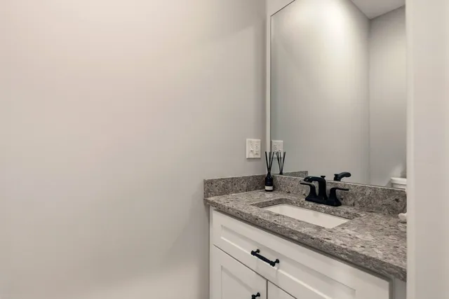 $879,000 | 114 Saratoga Way, Unit 2, Portsmouth, NH 03801