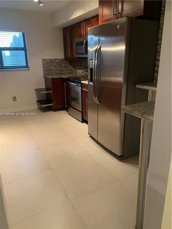 $3,000 | 16171 Blatt Boulevard, Unit 413, Weston, FL 33326