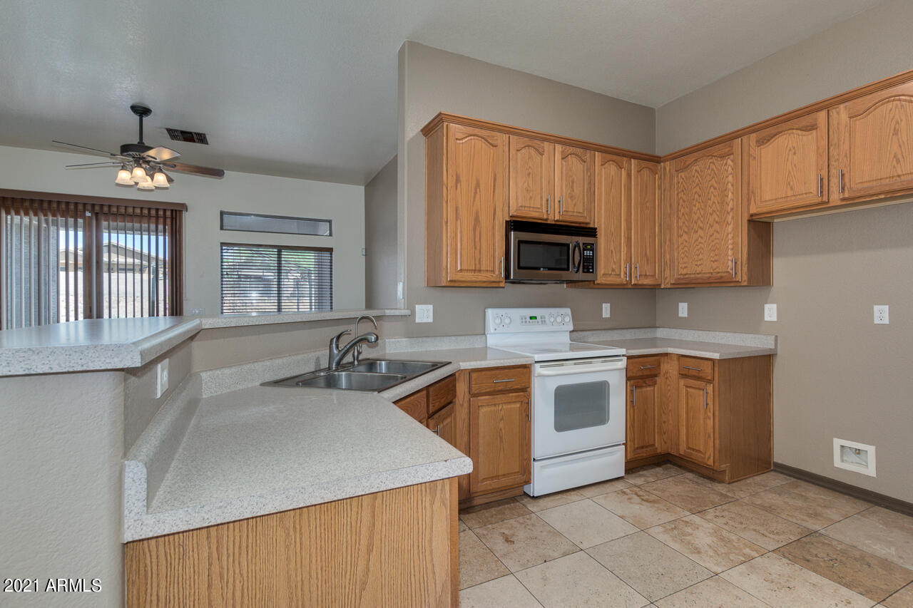 4303 South Strong Box Road Gold Canyon, AZ 85118 - Photo 11 of 28 15-Strong