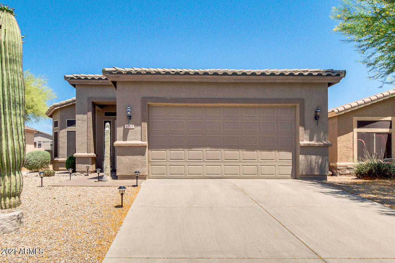 4303 South Strong Box Road Gold Canyon, AZ 85118 - Photo 2 of 28 01-Strong