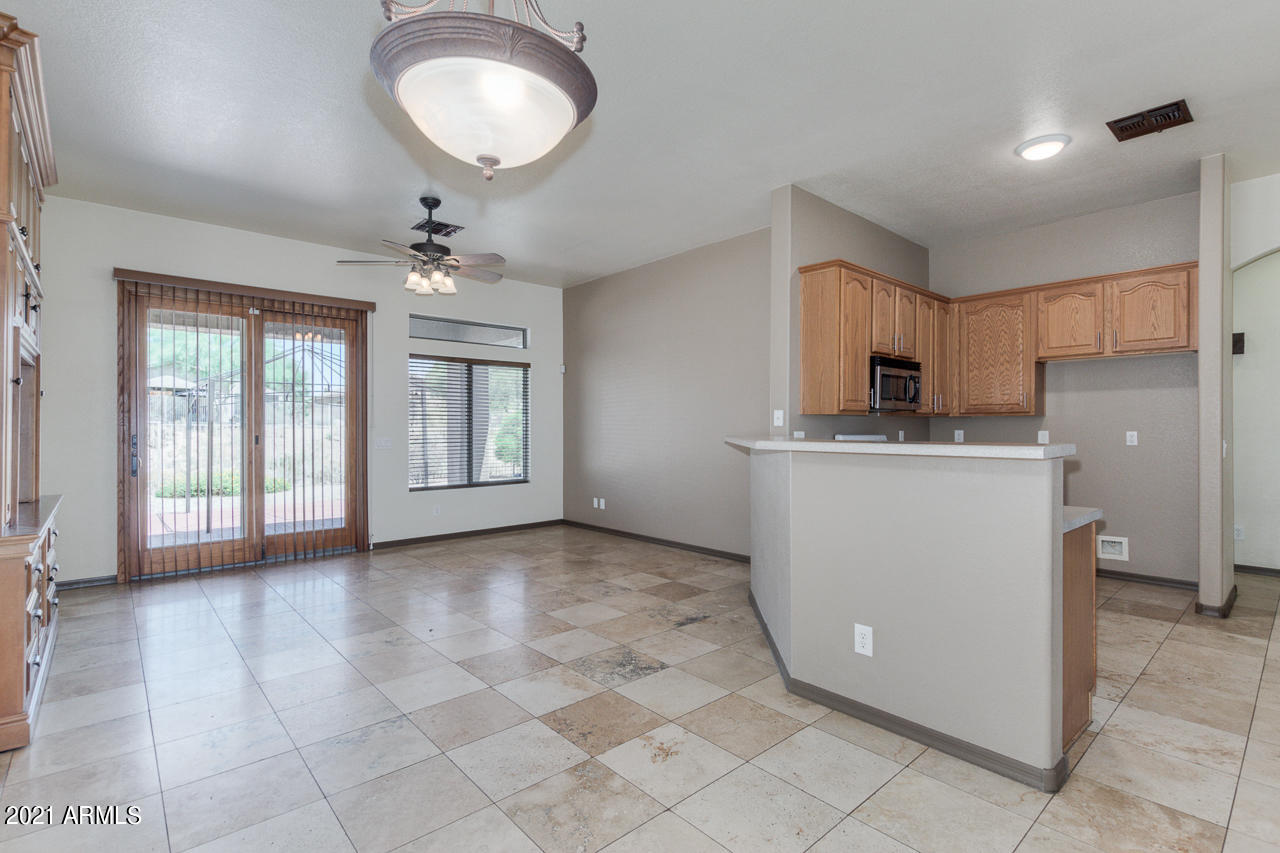 4303 South Strong Box Road Gold Canyon, AZ 85118 - Photo 10 of 28 12-Strong