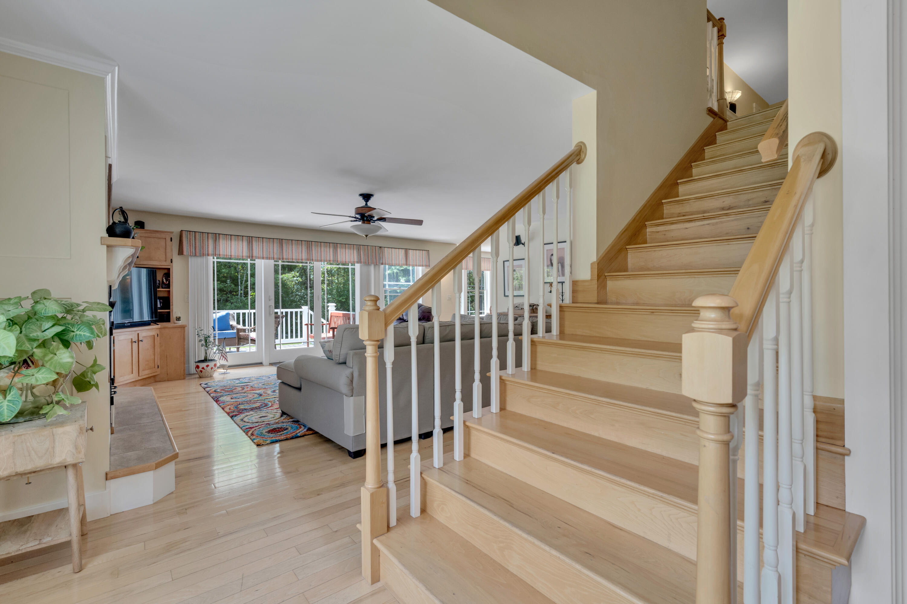 207 North Auburn Road Auburn, ME 04210 - Photo 23 of 95 9.03 stairway to 2nd floor