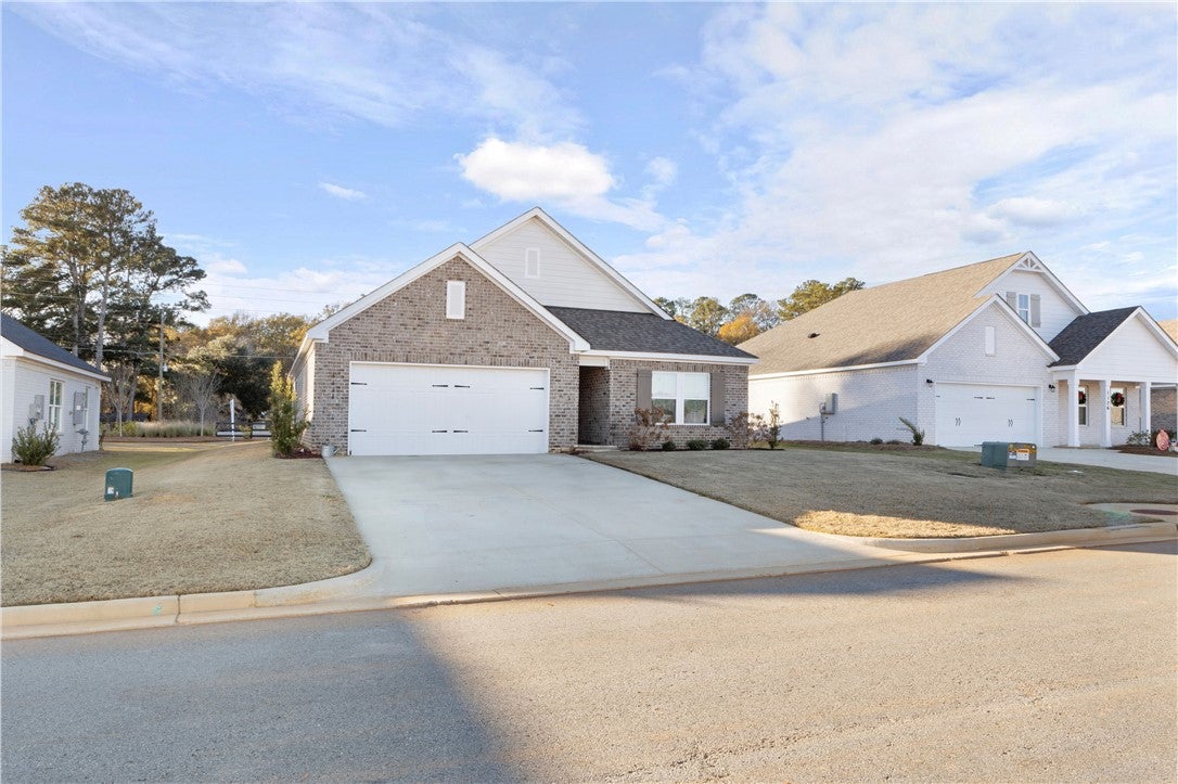 1114 Ontario Road Opelika, AL 36804 - Photo 3 of 29 Gallery Image 3