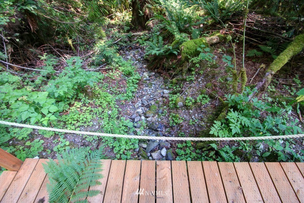 8553 Silver Lake Road Maple Falls, WA 98266 - Photo 16 of 25