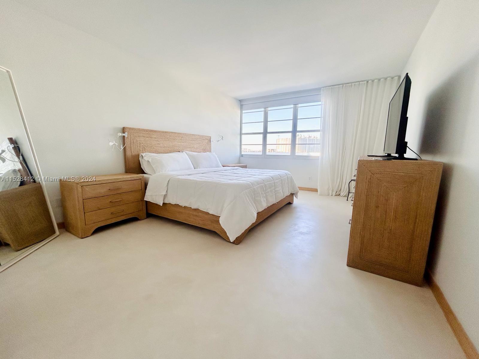 100 Lincoln Road, Unit 1543 Miami Beach, FL 33139 - Photo 8 of 16