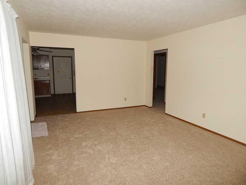 1130 Armsgate Road, Unit 174 Springfield, OH 45503 - Photo 4 of 25