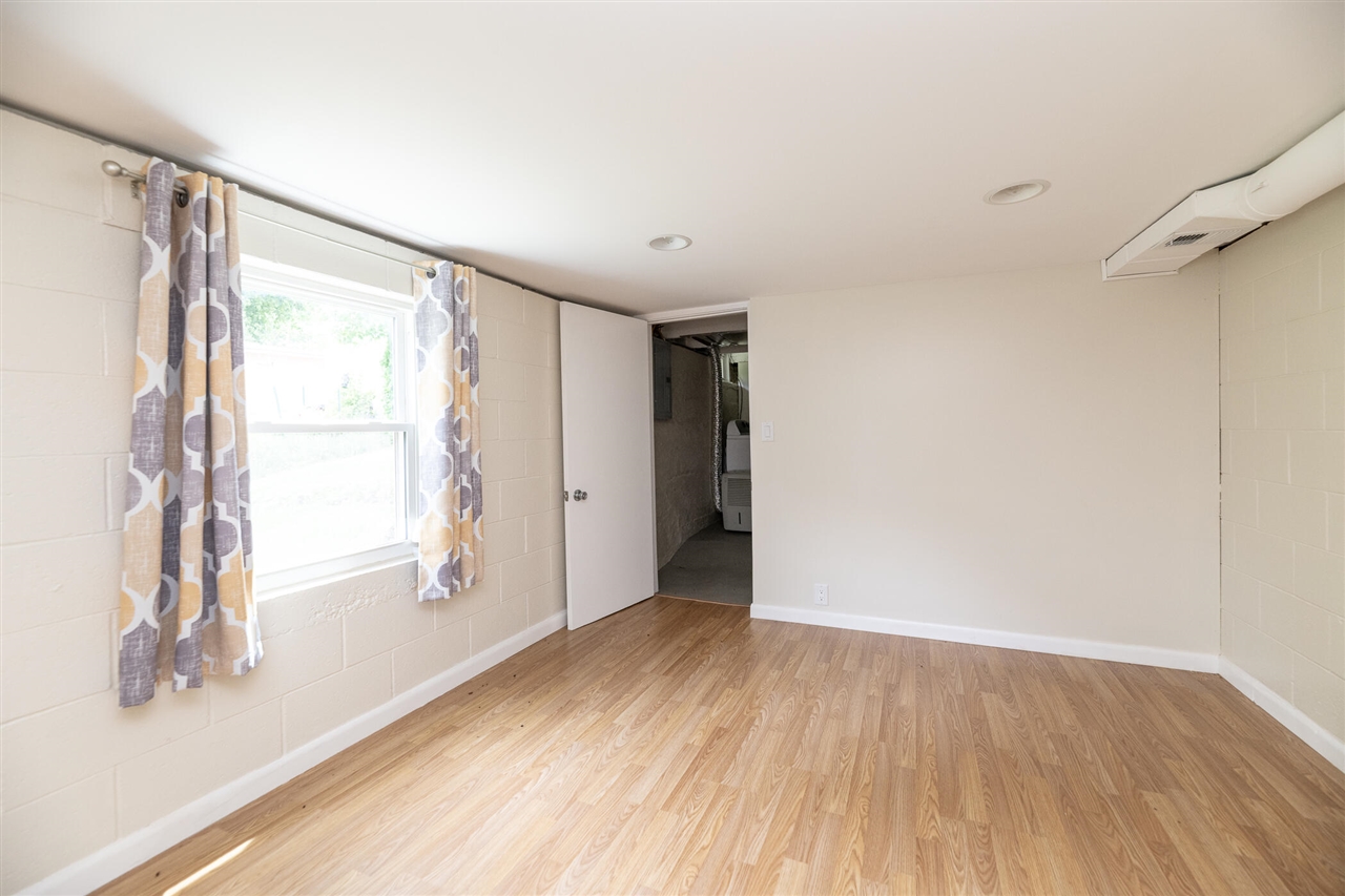 810 Constantine Street Three Rivers, MI 49093 - Photo 27 of 39