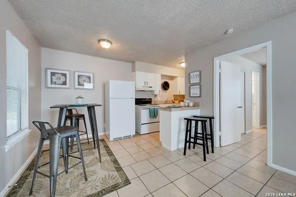 $595 | 321 Verne Street, Unit 101, San Antonio, TX 78221