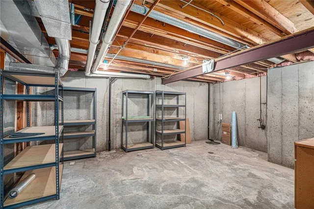 $450,000 | 12605 Glenwood Street, Leawood, KS 66209