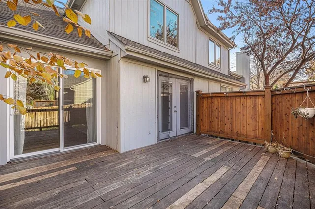 $450,000 | 12605 Glenwood Street, Leawood, KS 66209