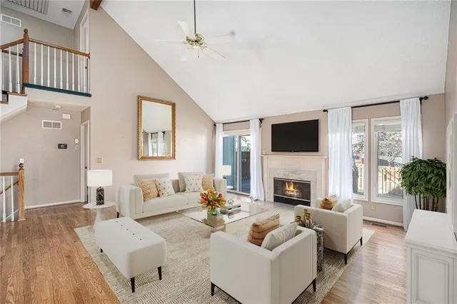 $439,900 | 12605 Glenwood Street, Leawood, KS 66209