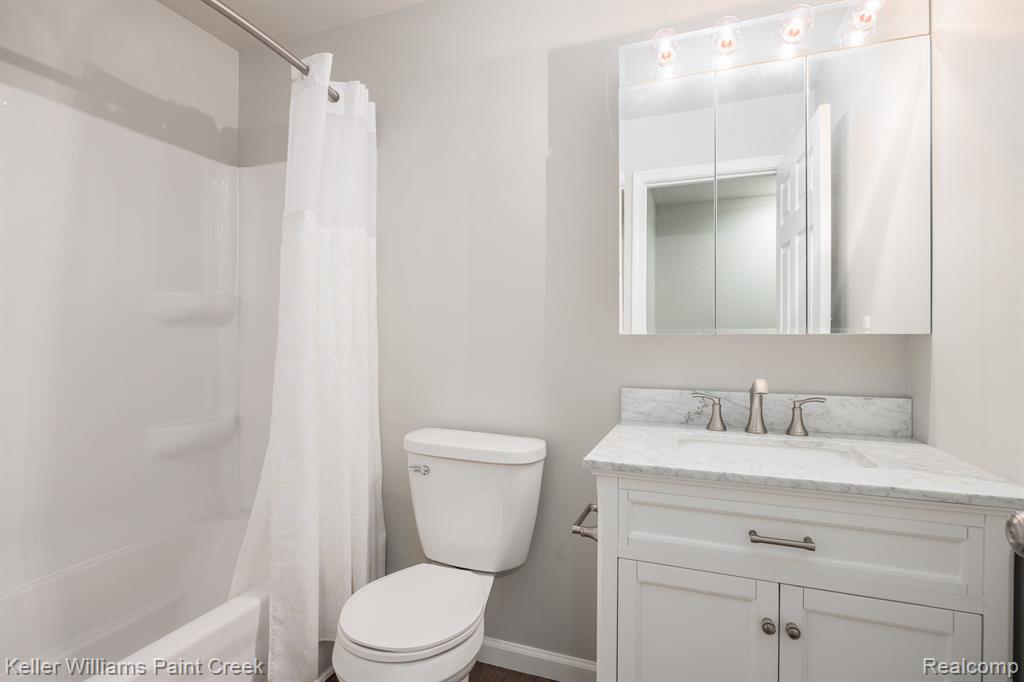 805 Plate Street, Unit 101 Rochester, MI 48307 - Photo 8 of 9