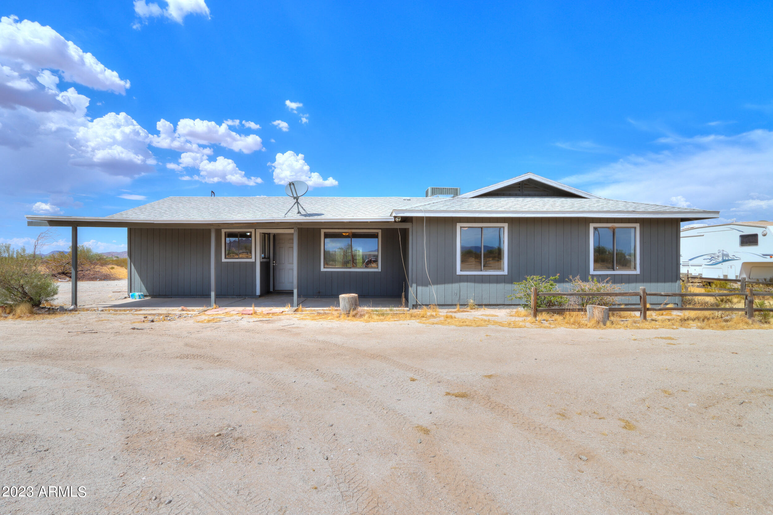 53510 West Candlelight Road Maricopa, AZ 85139 - Photo 3 of 19 04