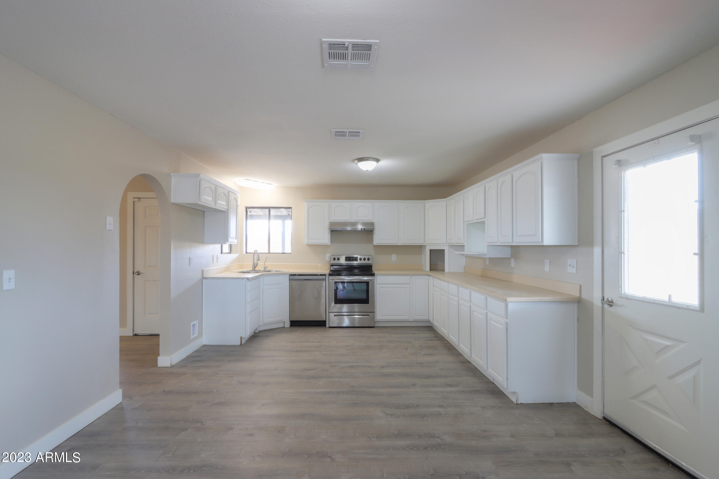 53510 West Candlelight Road Maricopa, AZ 85139 - Photo 8 of 19 42