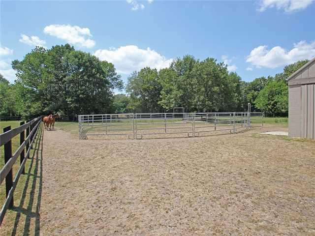 1622 Muessing Road Indianapolis, IN 46239 - Photo 6 of 24