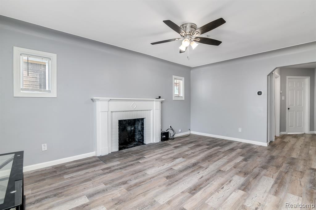 15810 Robson Street Detroit, MI 48227 - Photo 4 of 17