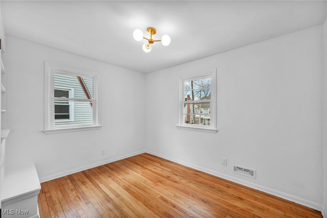 2981 Ripley Road Cleveland, OH 44120 - Photo 17 of 46