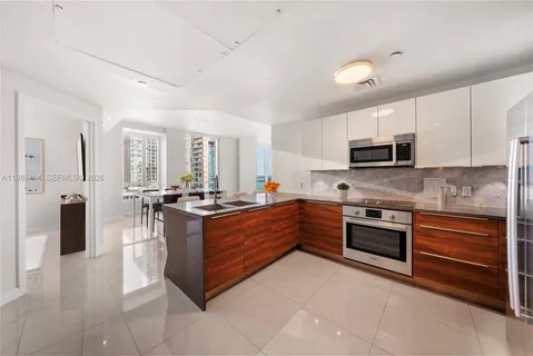 $820,000 | 601 Northeast 27th Street, Unit 1507, Miami, FL 33137