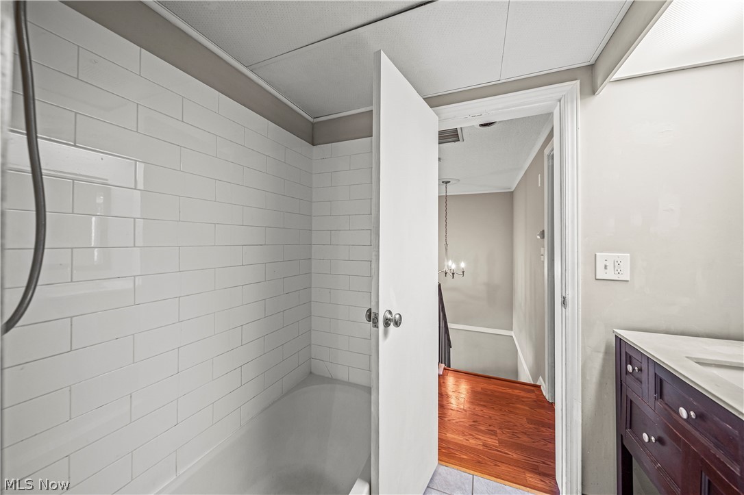 938 Som Center Road Cleveland, OH 44143 - Photo 24 of 35 Second Full Bath with Tub/shower combination