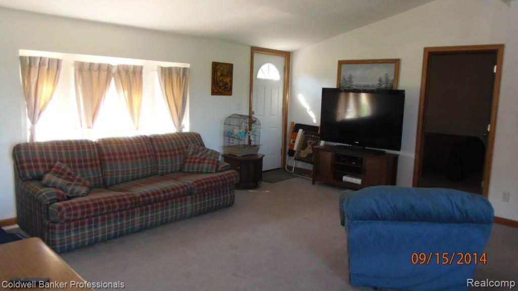7931 Almont Road Almont, MI 48003 - Photo 10 of 17