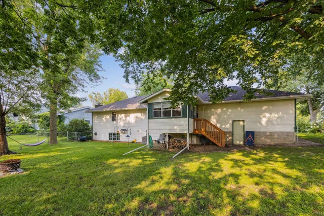 $290,000 | 222 Fir Street South, Lester Prairie, MN 55354