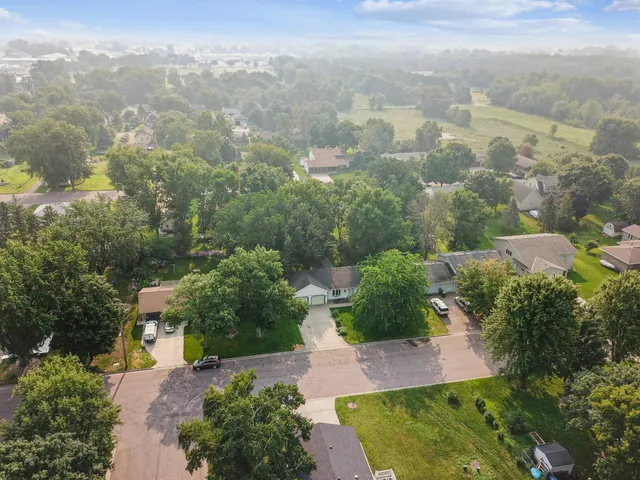 $290,000 | 222 Fir Street South, Lester Prairie, MN 55354