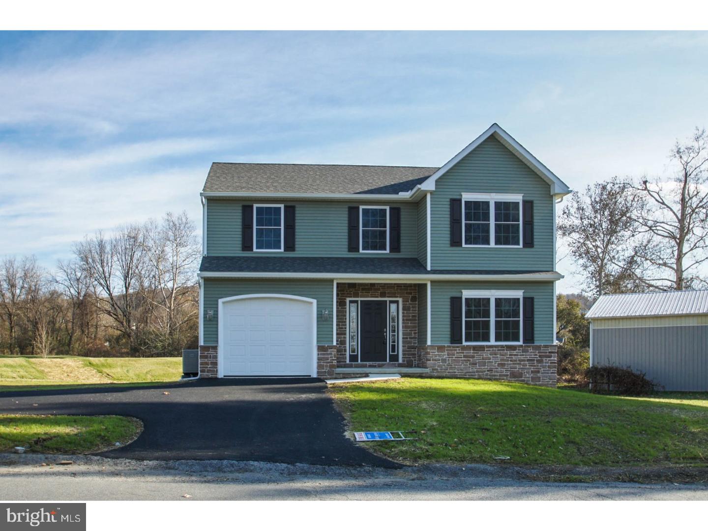7 Mountainside Road Temple, PA 19560 - Photo 1 of 25 Gallery Image 1