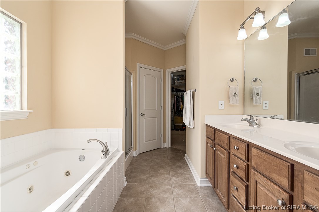 4083 Viewcrest Loop Floyds Knobs, IN 47119 - Photo 33 of 50