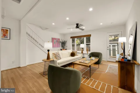 $825,000 | 30 Ancell Street, Alexandria, VA 22305