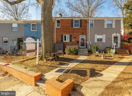 $825,000 | 30 Ancell Street, Alexandria, VA 22305
