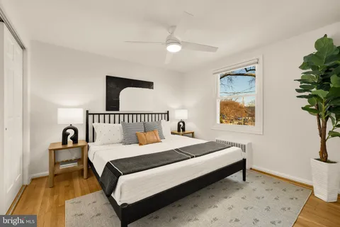 $825,000 | 30 Ancell Street, Alexandria, VA 22305