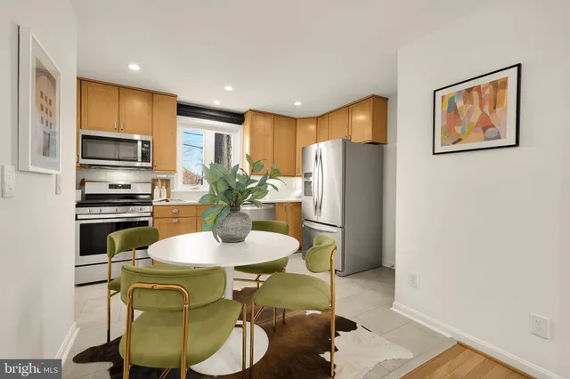 $825,000 | 30 Ancell Street, Alexandria, VA 22305