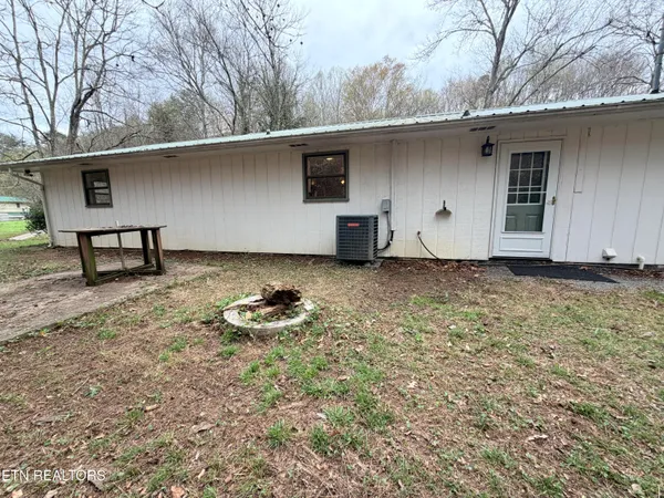 $299,999 | 901 Beverly Hills Drive, Sevierville, TN 37862
